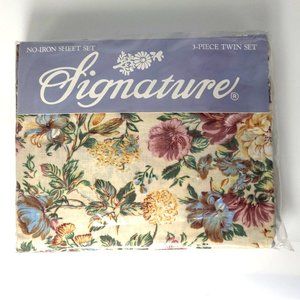 Vtg Signature 3-Piece Twin Size Sheet Set Floral Polyester/Cotton No-Iron